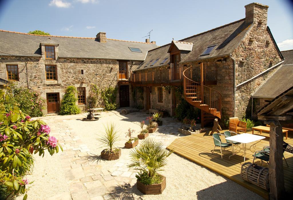 Relais Saint Aubin Bed & Breakfast Erquy Exterior photo